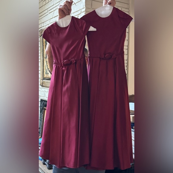 Two beautiful girls Jessica McClintock long maroon holiday dresses. Size 7 & 10. Two beautiful girls Jessica McClintock long maroon holiday dresses. Size 7 & 10.